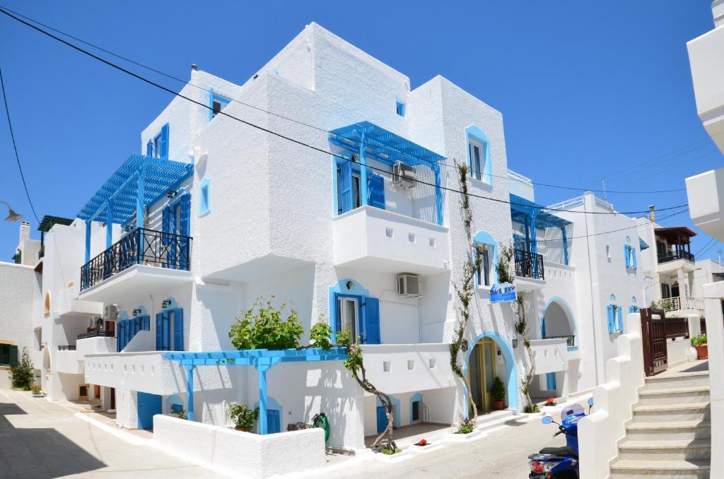 Blue Sky Naxos City Quarto foto